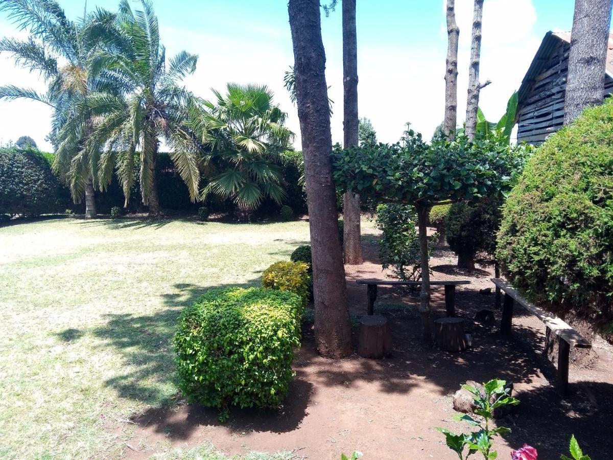Greenfield Homestay -Full Board Oloitokitok Esterno foto